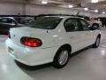 Summit White - Malibu Sedan Photo No. 7