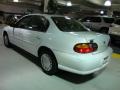Summit White - Malibu Sedan Photo No. 9