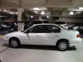 Summit White - Malibu Sedan Photo No. 10