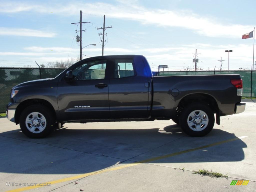 2011 Tundra Double Cab 4x4 - Magnetic Gray Metallic / Graphite Gray photo #6