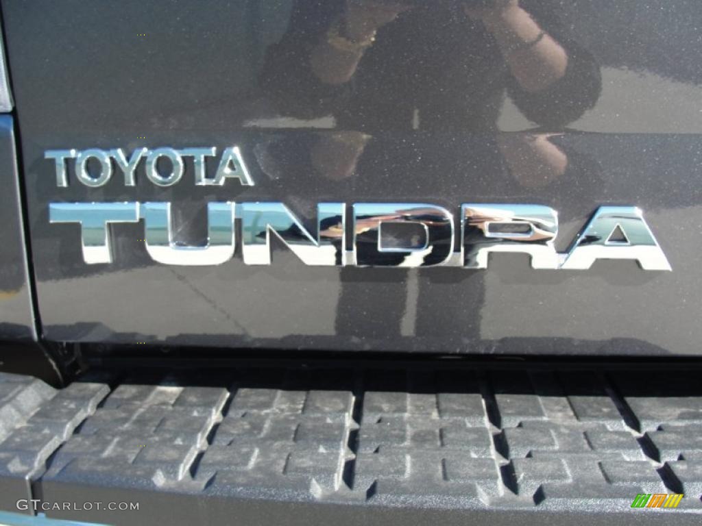 2011 Tundra Double Cab 4x4 - Magnetic Gray Metallic / Graphite Gray photo #14