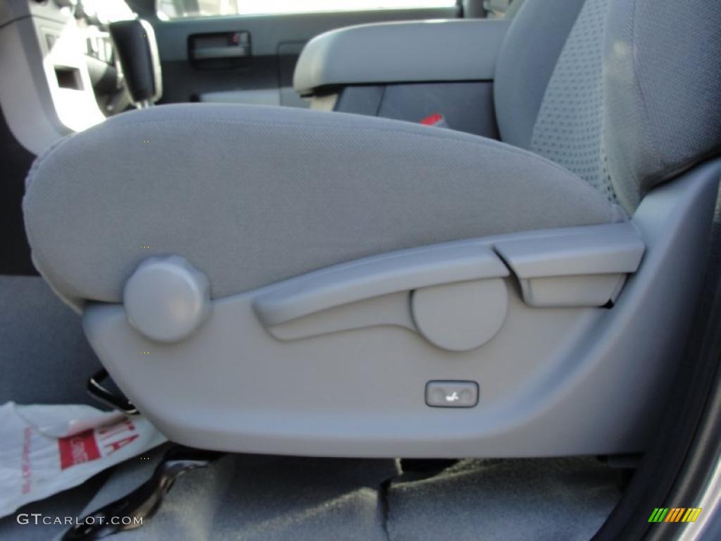 2011 Tundra Double Cab - Silver Sky Metallic / Graphite Gray photo #23