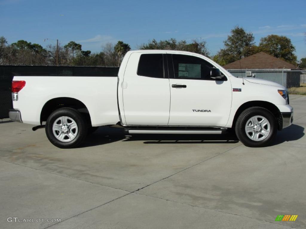 2011 Tundra Double Cab - Super White / Graphite Gray photo #2