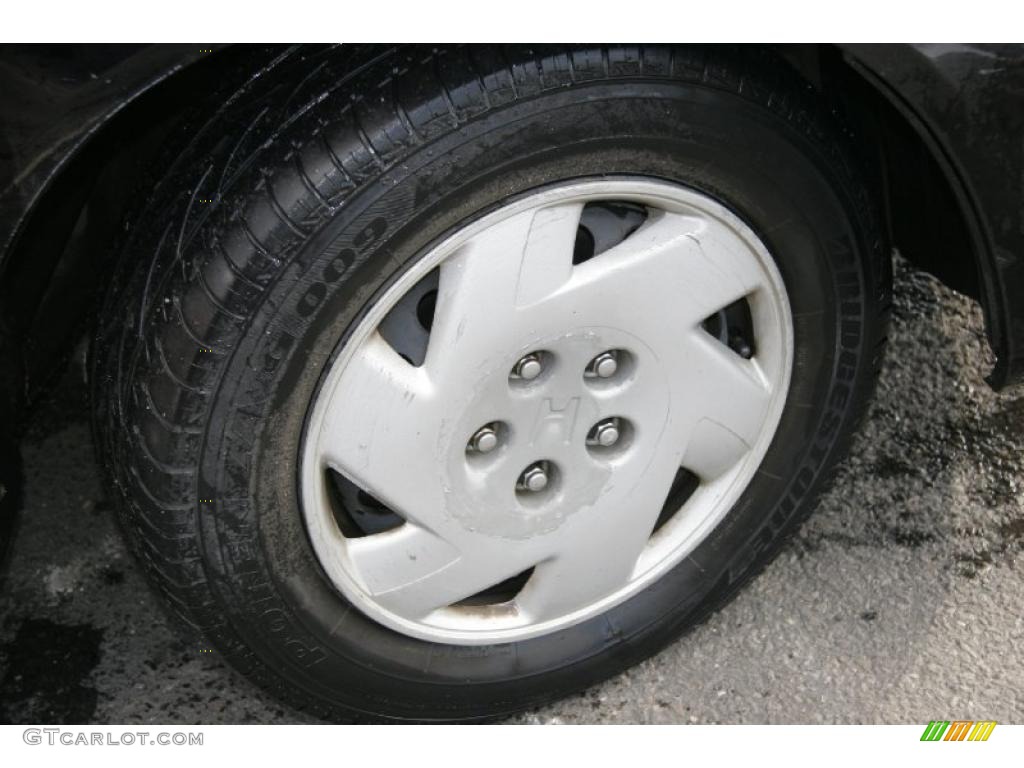 2002 Honda Accord LX V6 Sedan Wheel Photo #42661280