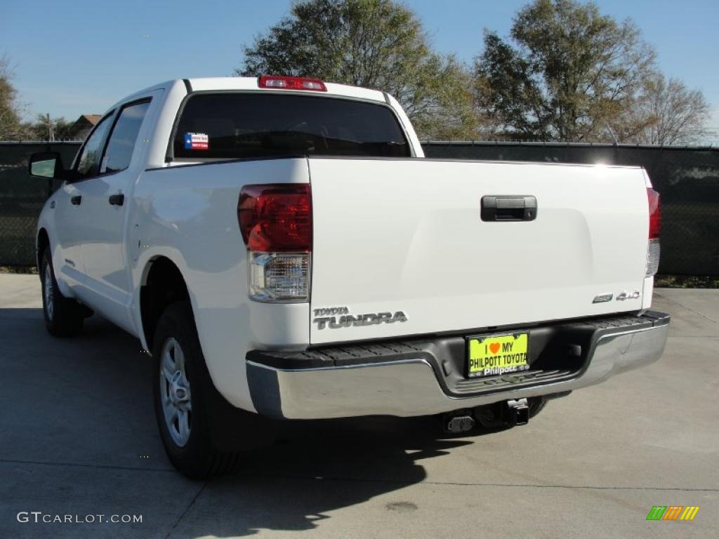 2011 Tundra CrewMax 4x4 - Super White / Graphite Gray photo #5