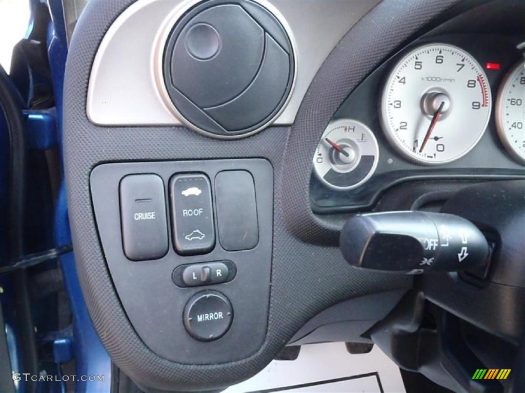 2002 Acura RSX Type S Sports Coupe Controls Photo #42662537
