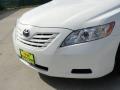Super White - Camry LE Photo No. 11