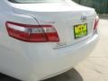 Super White - Camry LE Photo No. 21