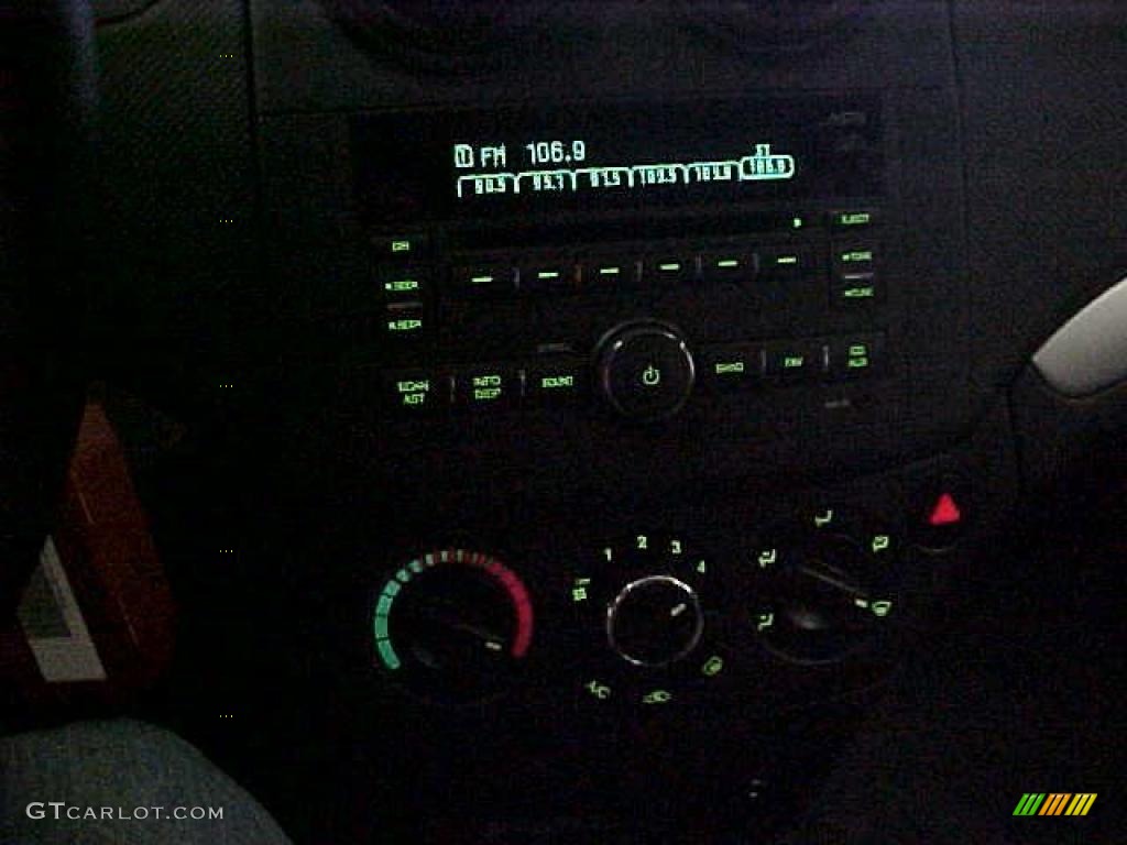 2011 Chevrolet Aveo Aveo5 LT Controls Photo #42667474