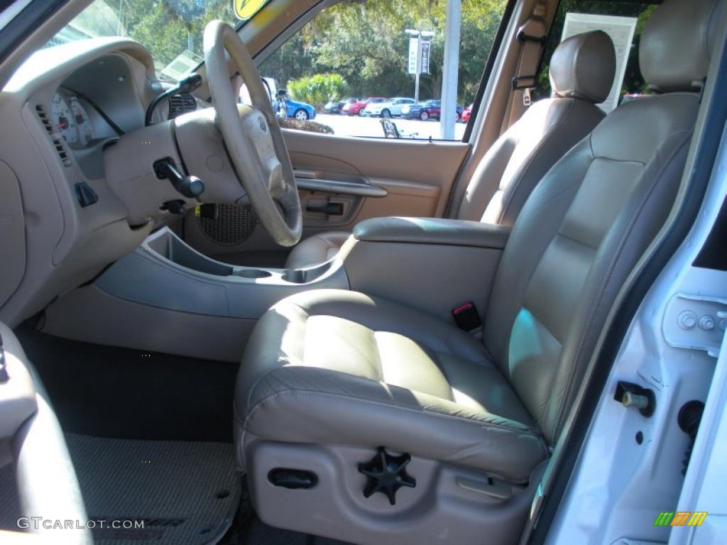 2002 Explorer Sport Trac 4x4 - Oxford White / Medium Prairie Tan photo #11