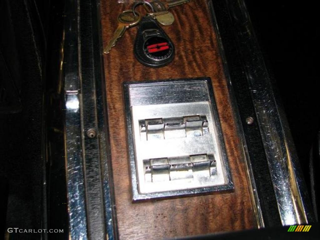 1966 Ford Thunderbird Landau Controls Photo #42677852
