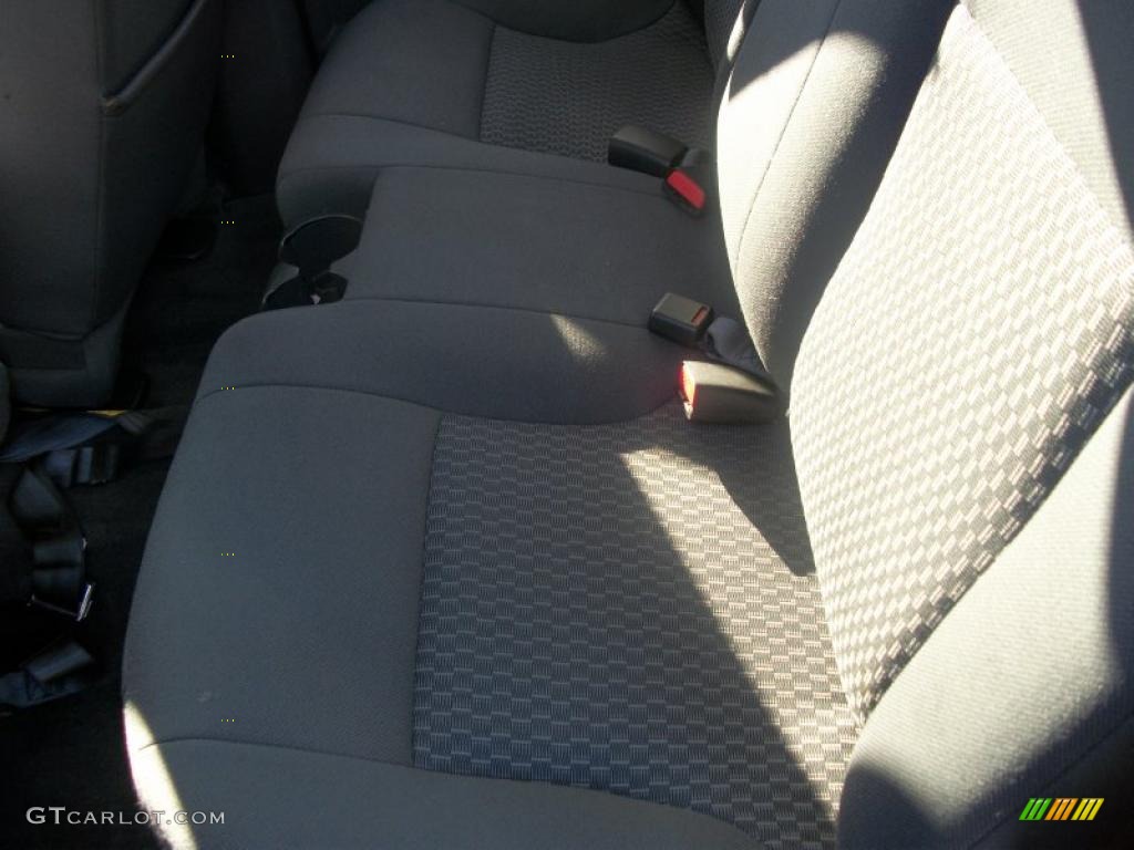 2006 Colorado LT Crew Cab - Victory Red / Very Dark Pewter photo #9