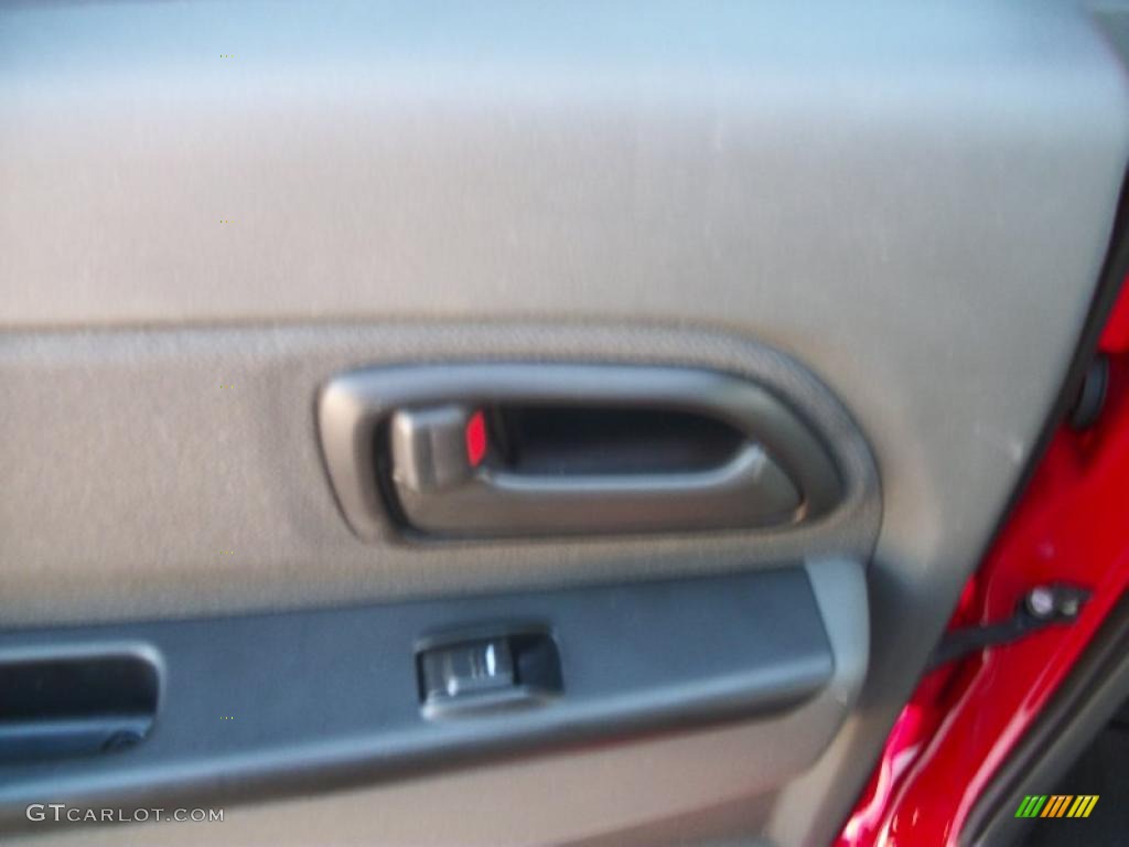 2006 Colorado LT Crew Cab - Victory Red / Very Dark Pewter photo #11