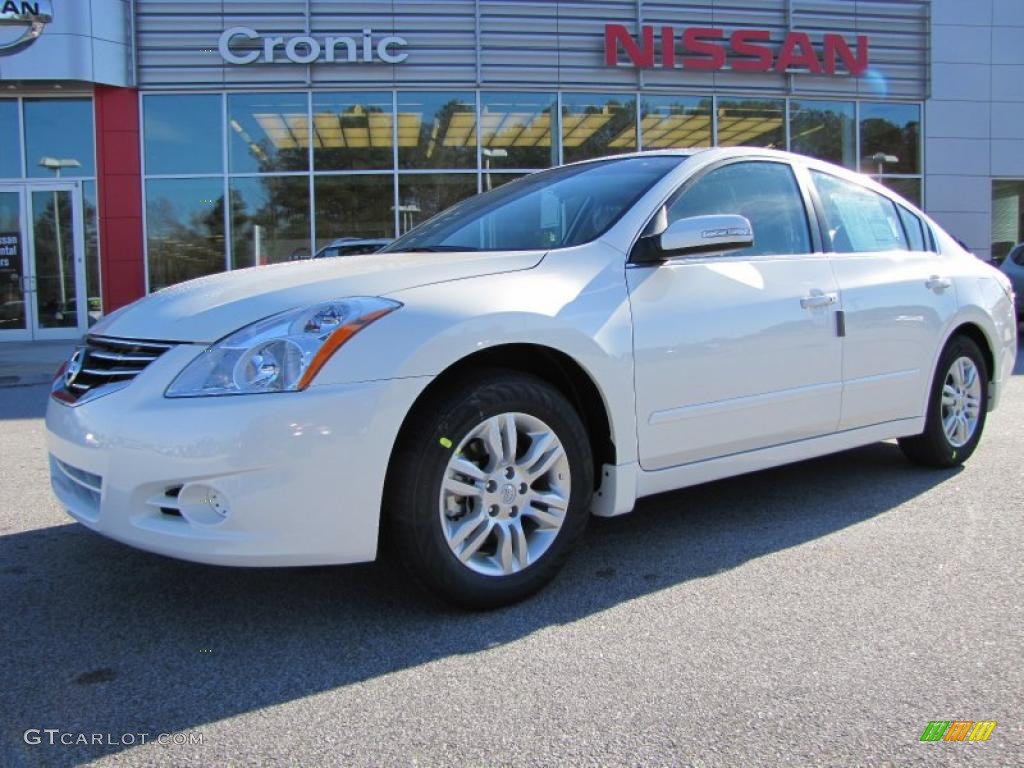 2011 Altima 2.5 S - Winter Frost White / Charcoal photo #1