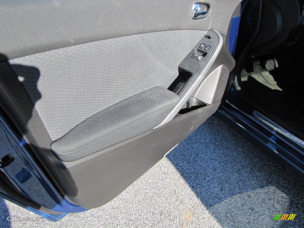 2008 Altima 2.5 S Coupe - Azure Blue Metallic / Charcoal photo #10