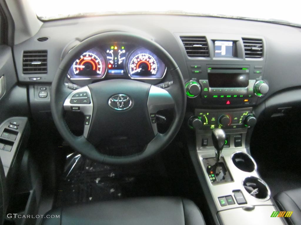 2011 Toyota Highlander SE 4WD Black Dashboard Photo #42683730