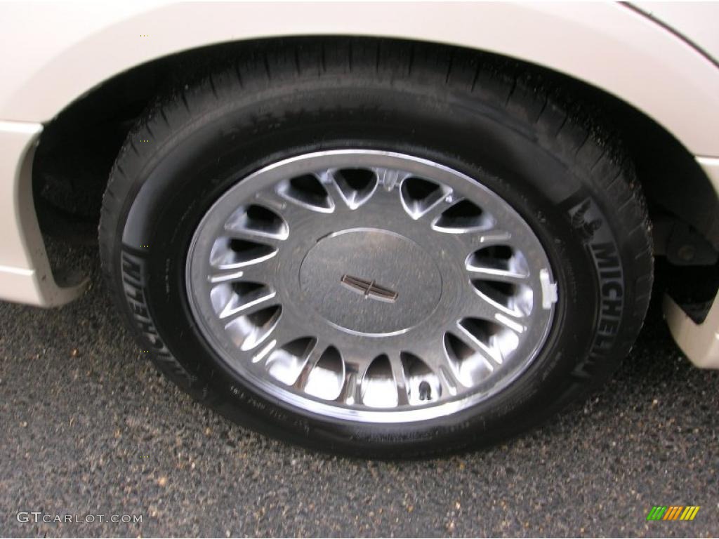 2000 Lincoln Town Car Cartier Wheel Photos