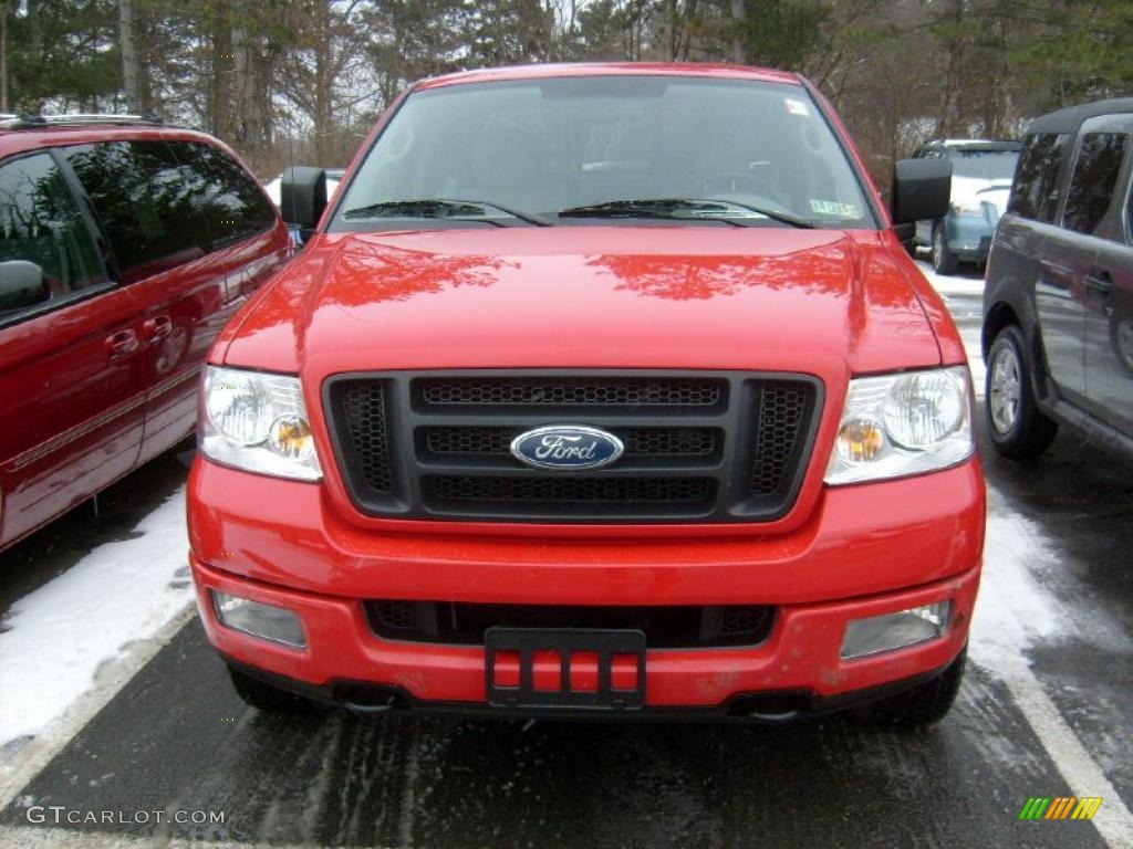 2005 F150 STX SuperCab 4x4 - Bright Red / Medium Flint Grey photo #2