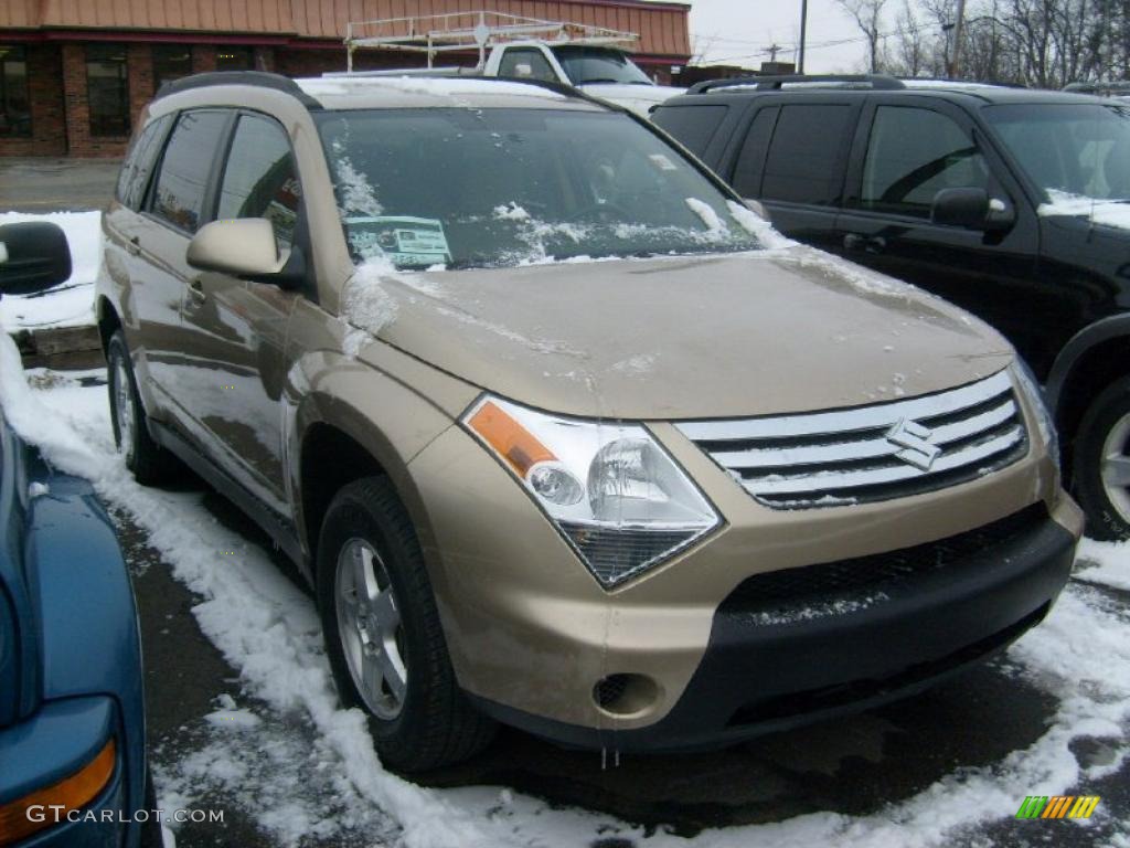 2007 XL7 AWD - Prairie Gold Metallic / Beige photo #1