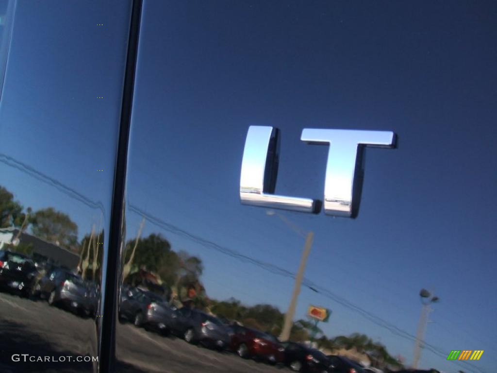 2011 Chevrolet Avalanche LT Marks and Logos Photo #42690603