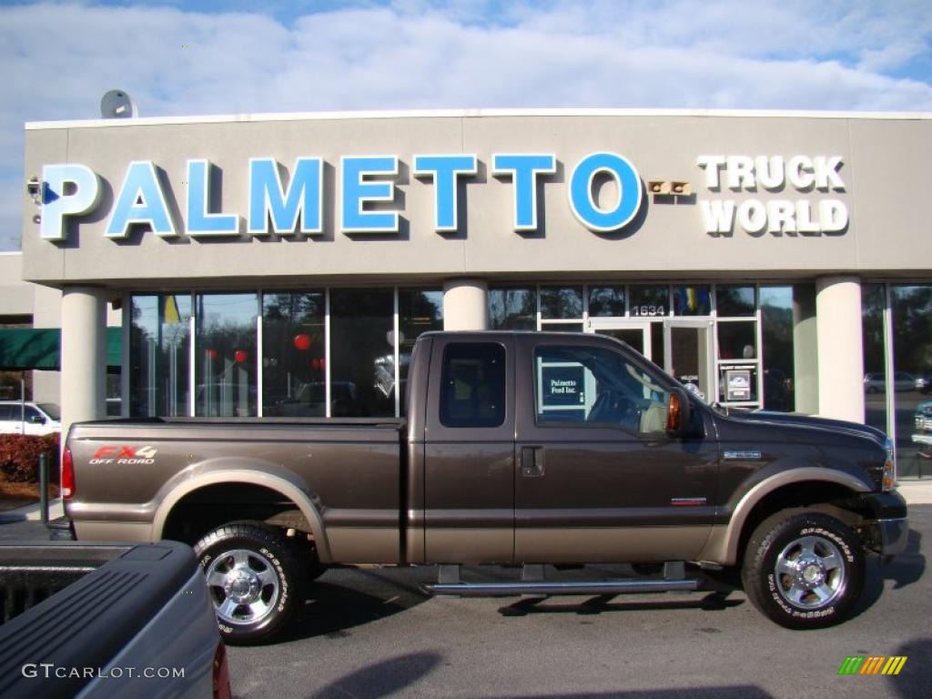 2005 F250 Super Duty Lariat SuperCab 4x4 - Dark Stone Metallic / Tan photo #1