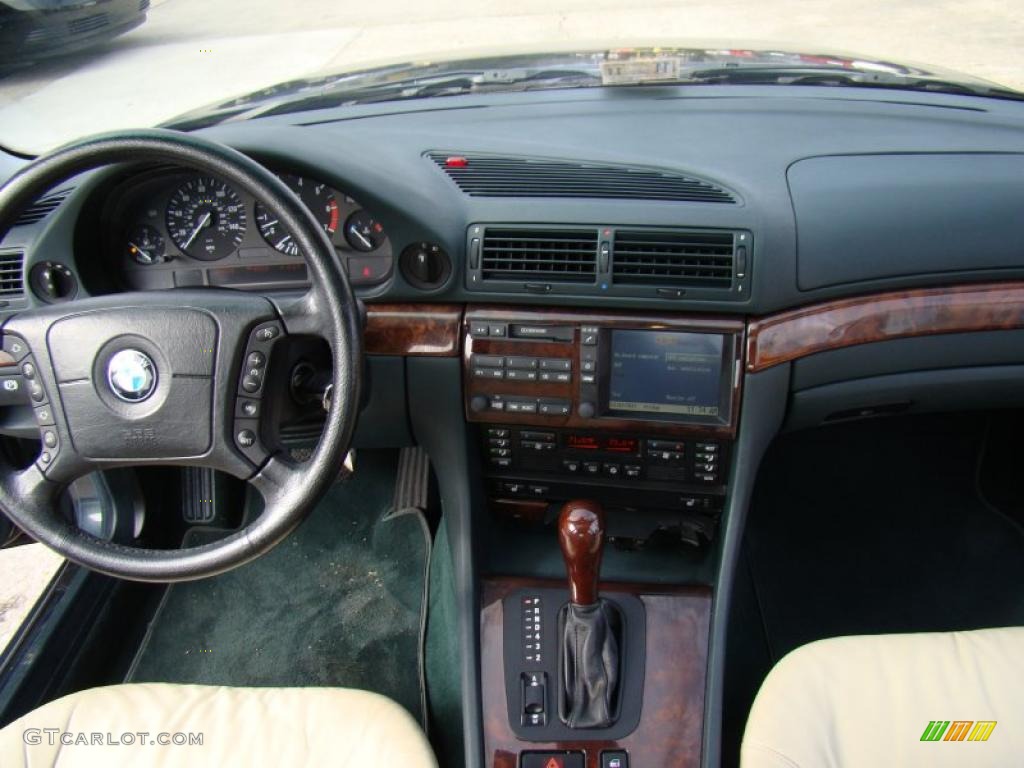2000 BMW 7 Series 740iL Sedan Oyster Beige/English Green Dashboard Photo #42694355