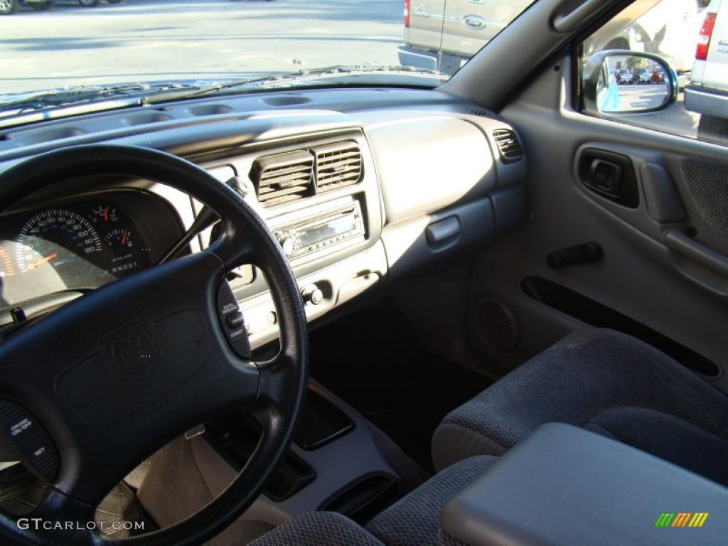 1999 Dakota Sport Extended Cab 4x4 - Intense Blue Pearl / Agate photo #15