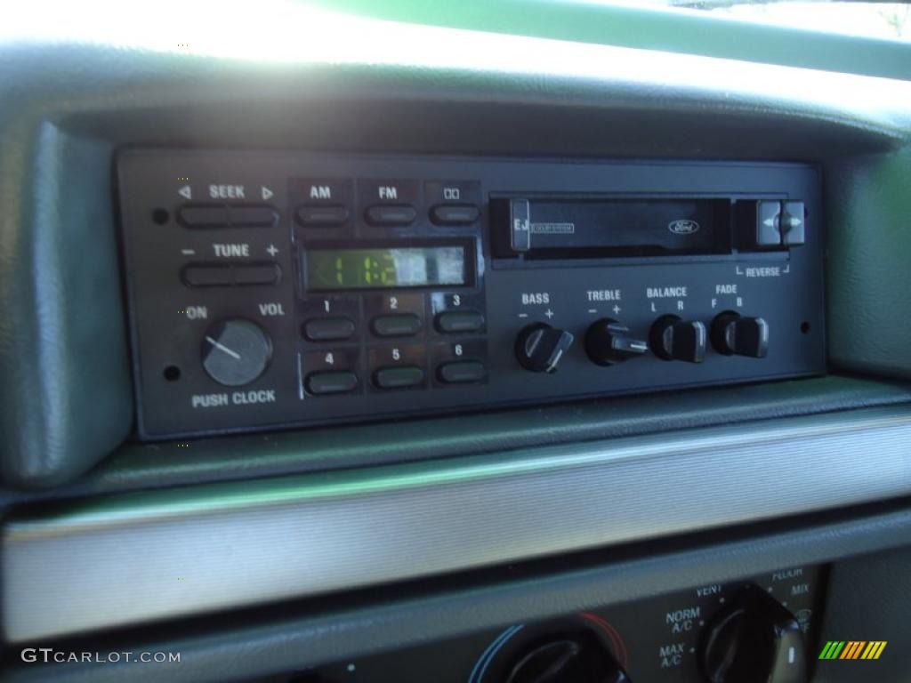 1993 Ford F150 SVT Lightning Controls Photo #42699787