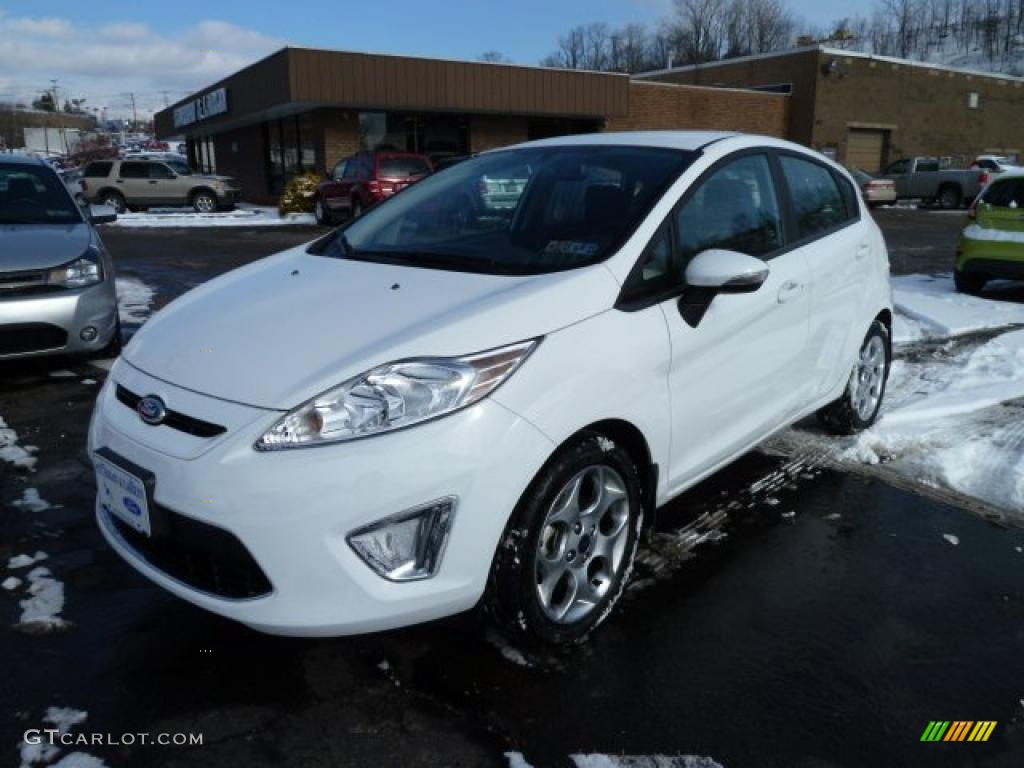 Oxford White 2011 Ford Fiesta SES Hatchback Exterior Photo #42700455