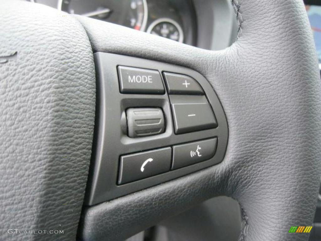 2011 BMW X3 xDrive 28i Controls Photo #42701567