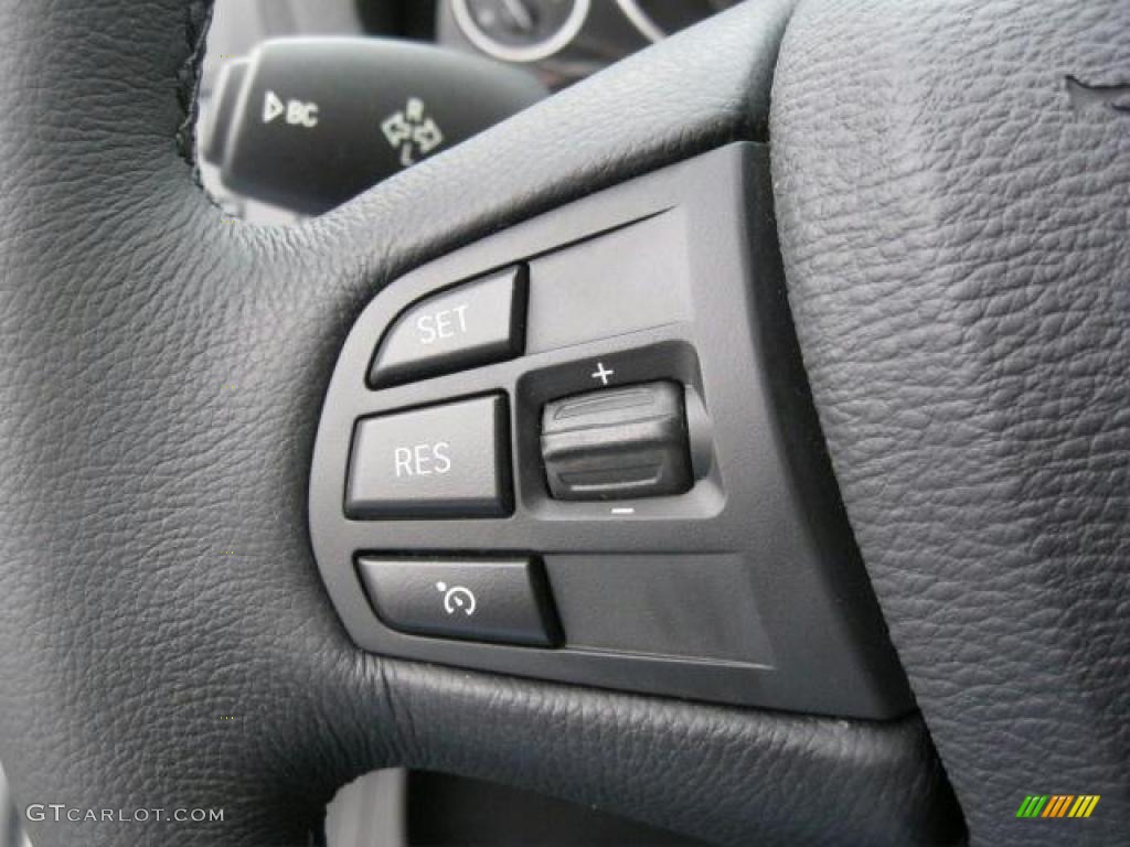 2011 BMW X3 xDrive 28i Controls Photo #42701583
