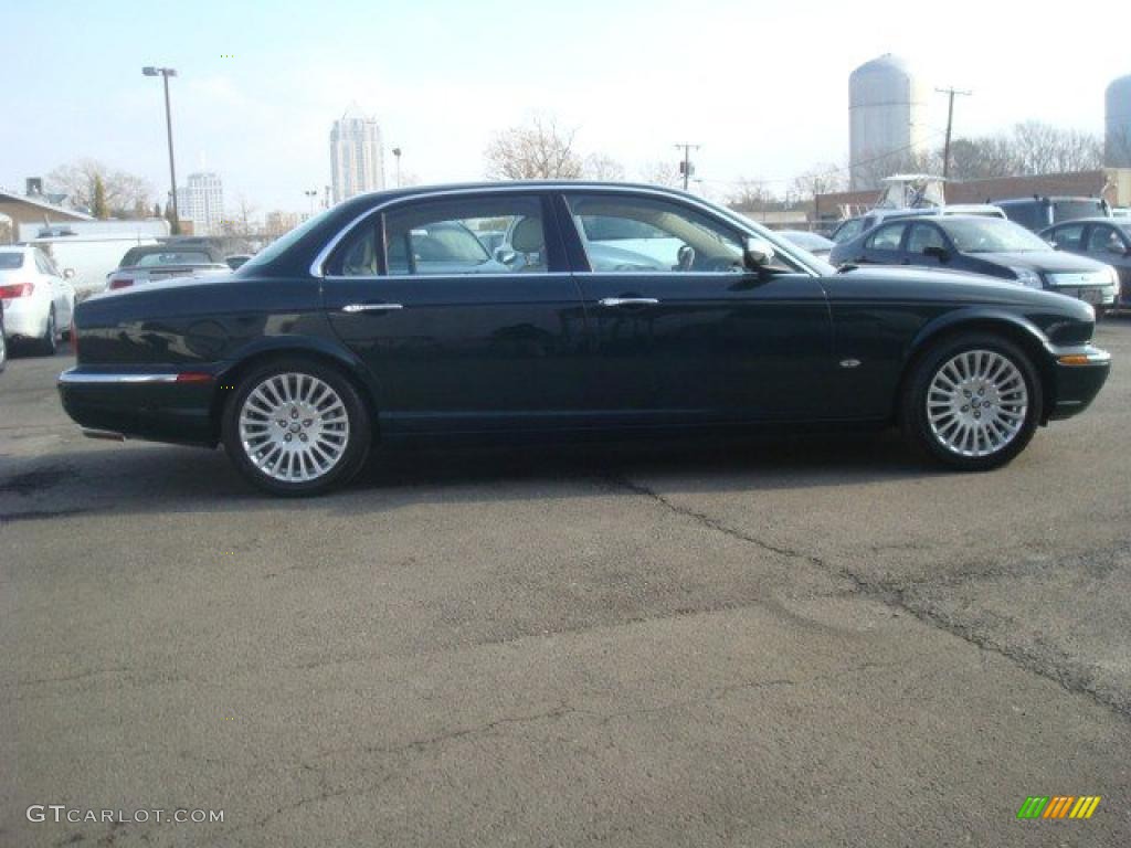 2007 XJ Vanden Plas - Jaguar Racing Green Metallic / Champagne photo #6