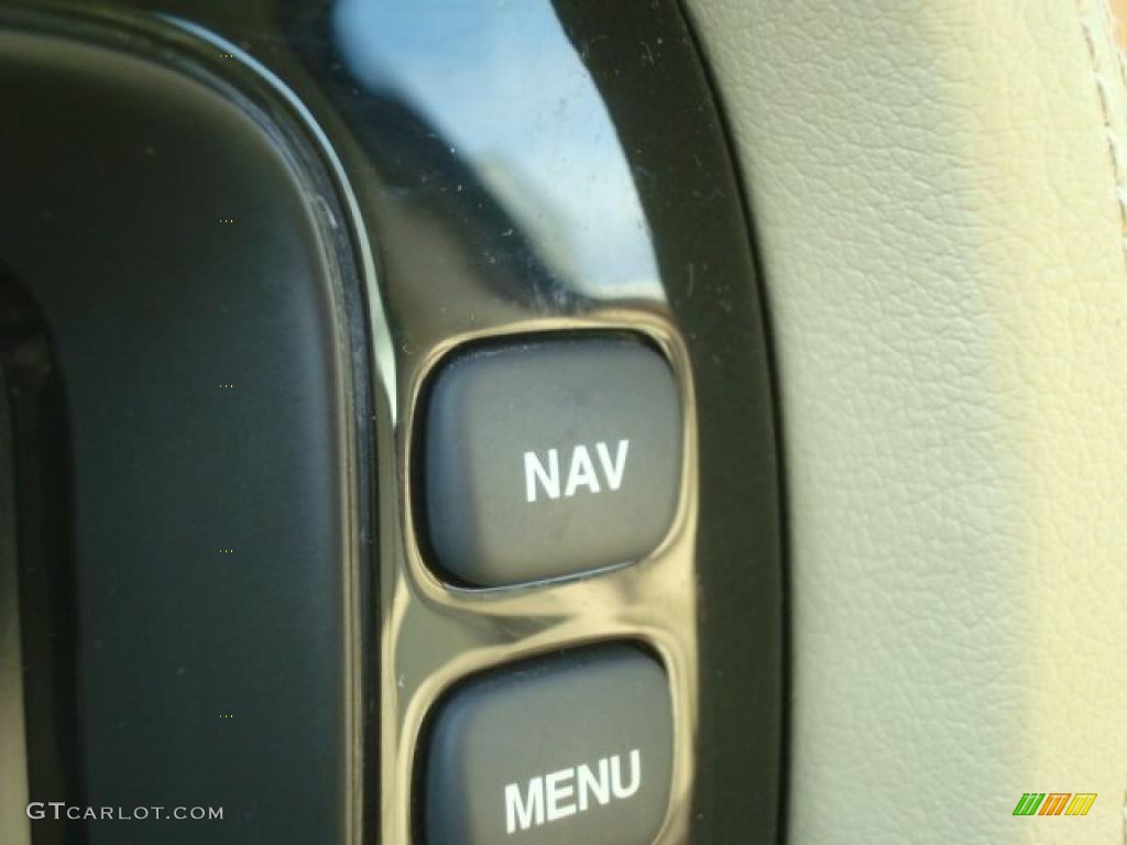 2007 Jaguar XJ Vanden Plas Controls Photo #42703552