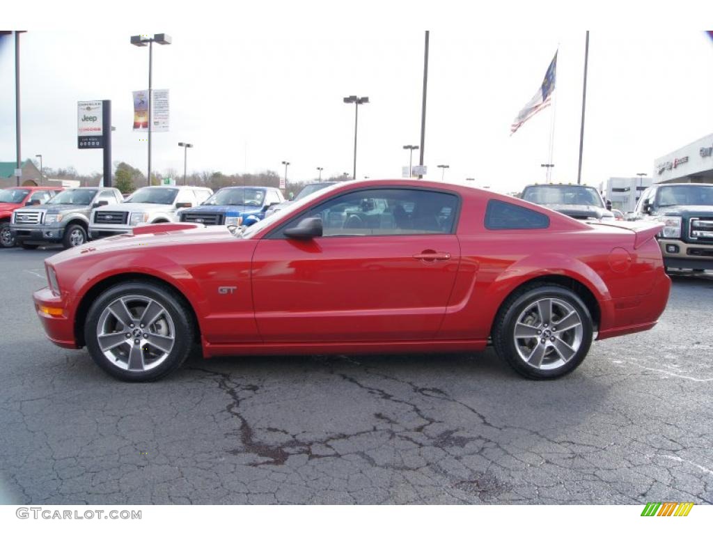 2008 Mustang GT Premium Coupe - Dark Candy Apple Red / Dark Charcoal photo #5