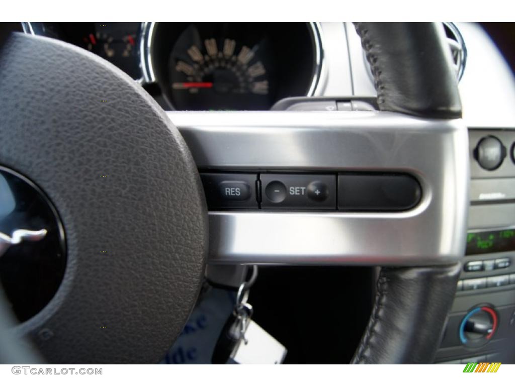 2008 Ford Mustang GT Premium Coupe Controls Photo #42708096