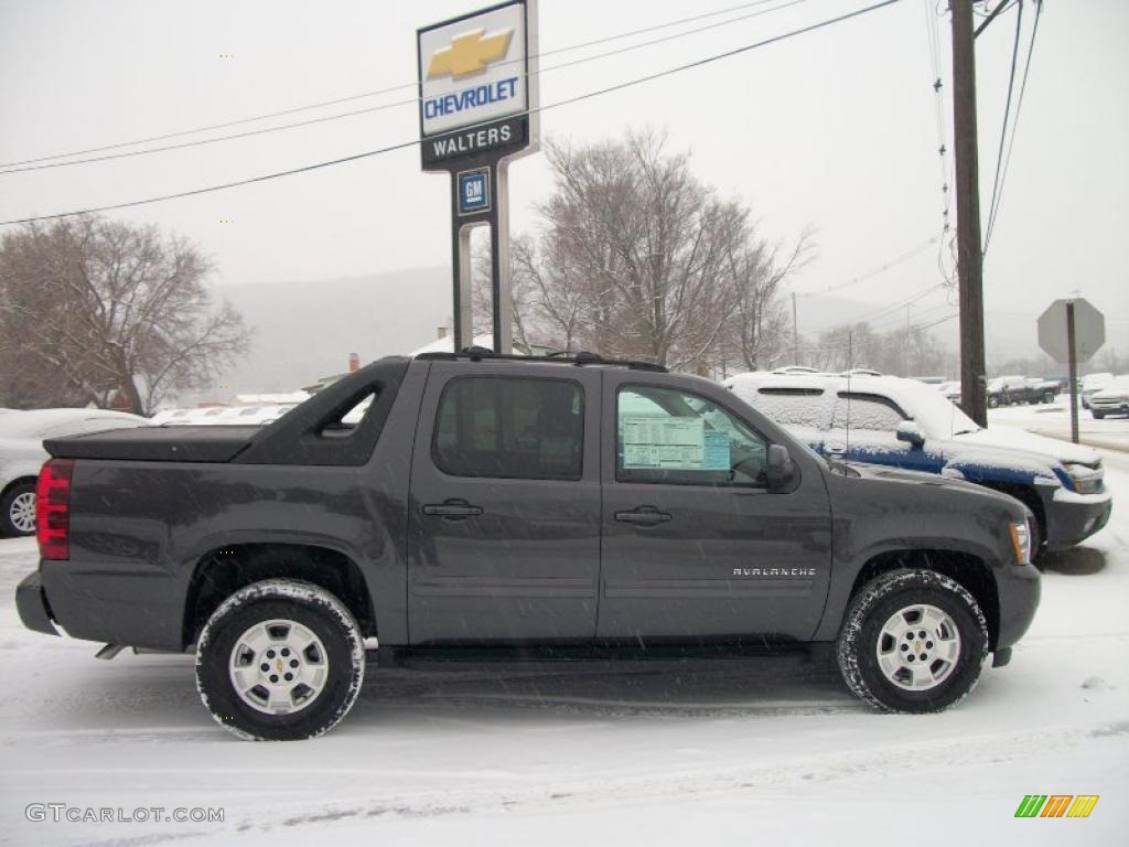 2011 Avalanche LS 4x4 - Taupe Gray Metallic / Ebony photo #1