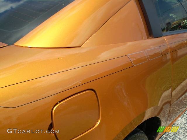2006 ION 3 Sedan - Golden Cashmere / Gray photo #9