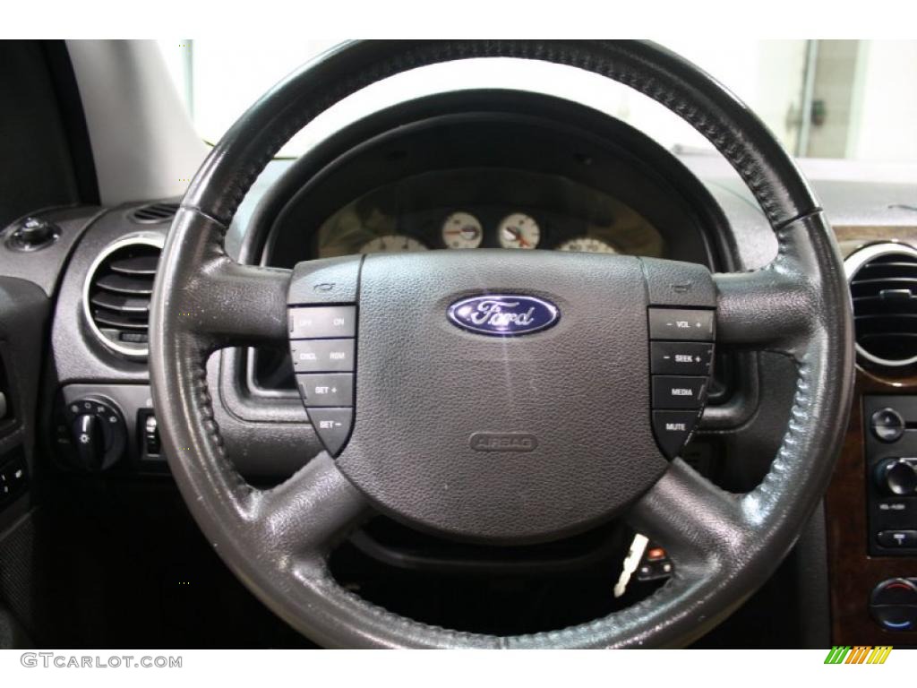2005 Ford Freestyle Limited Shale Steering Wheel Photo #42717585