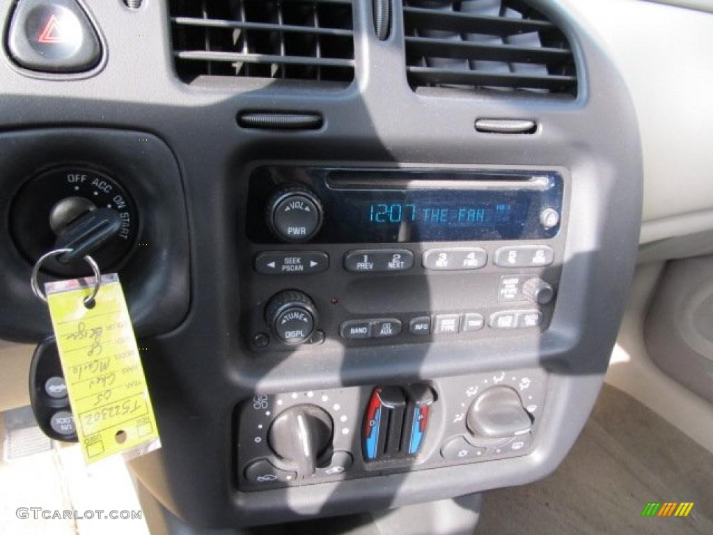 2005 Monte Carlo LS - Sandstone Metallic / Neutral photo #15