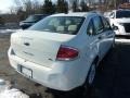 White Suede - Focus SE Sedan Photo No. 2