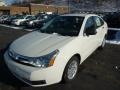 White Suede - Focus SE Sedan Photo No. 5