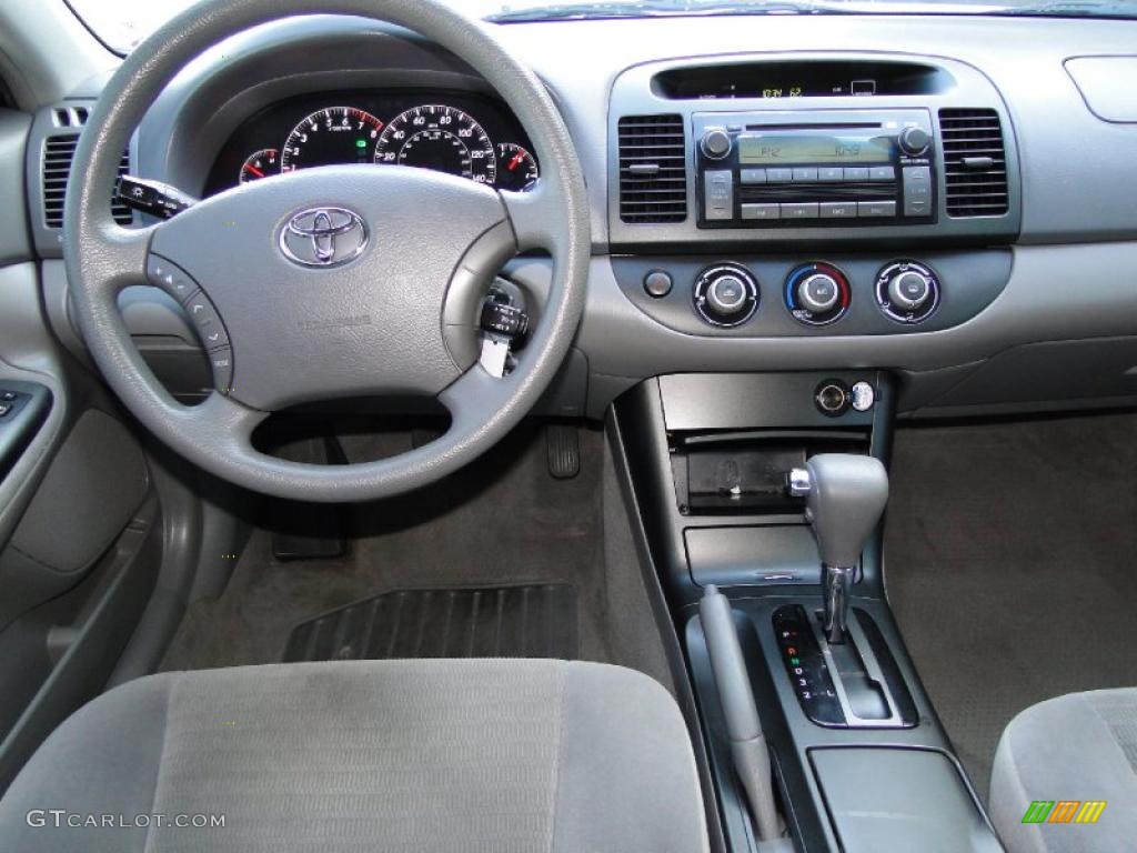 2006 Camry LE - Sky Blue Pearl / Taupe photo #21