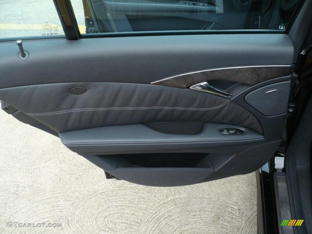 2006 Mercedes-Benz E 55 AMG Sedan Charcoal Door Panel Photo #42739910