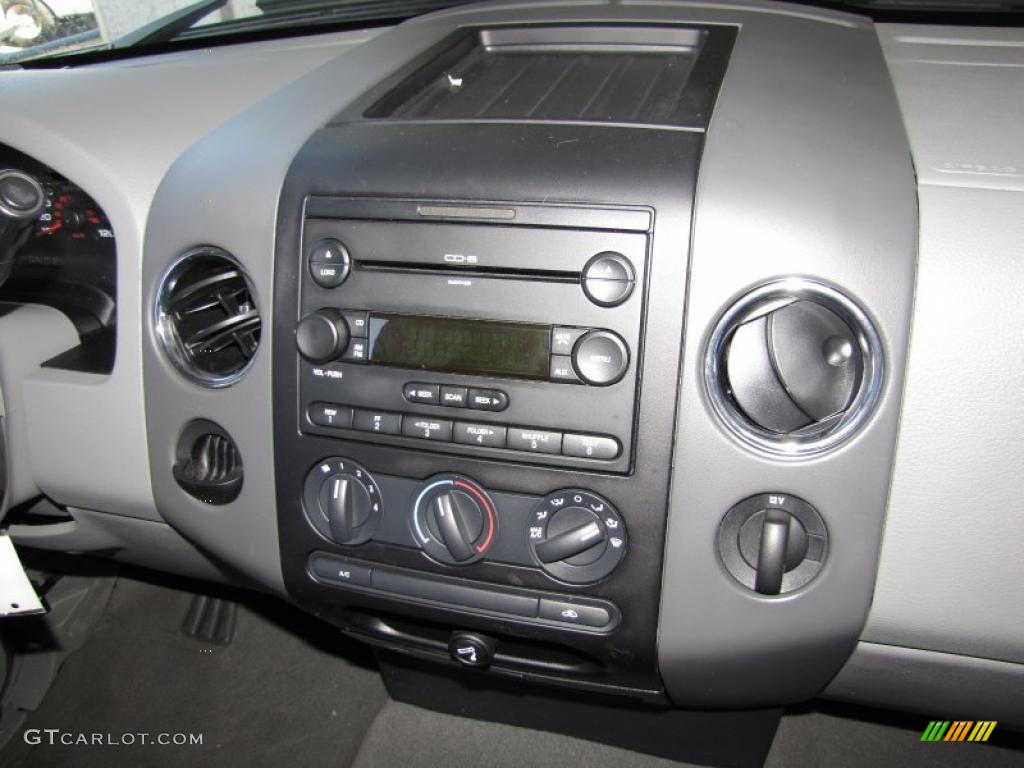 2006 F150 XLT SuperCrew - Black / Medium/Dark Flint photo #15