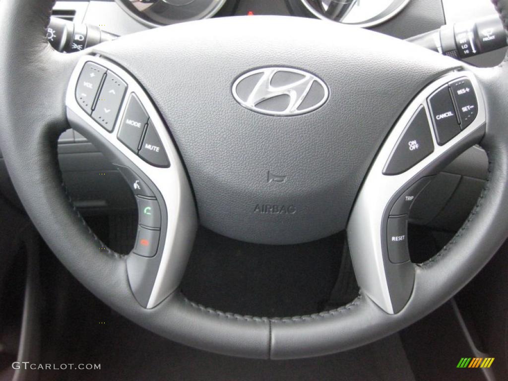 2011 Hyundai Elantra Limited Controls Photo #42744040