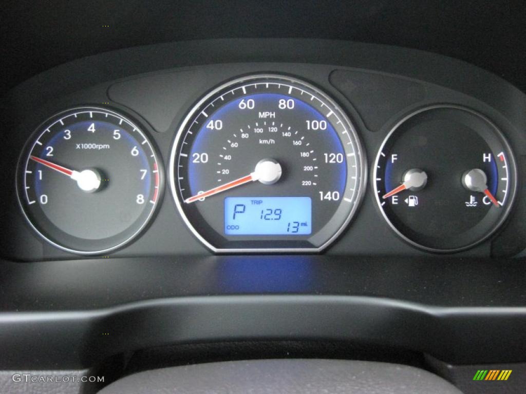 2011 Hyundai Santa Fe SE AWD Gauges Photo #42744489