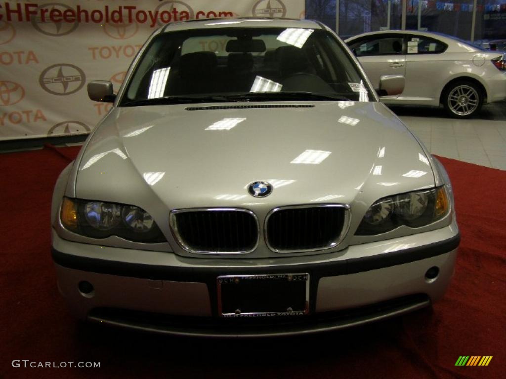 2004 3 Series 325i Sedan - Titanium Silver Metallic / Black photo #2