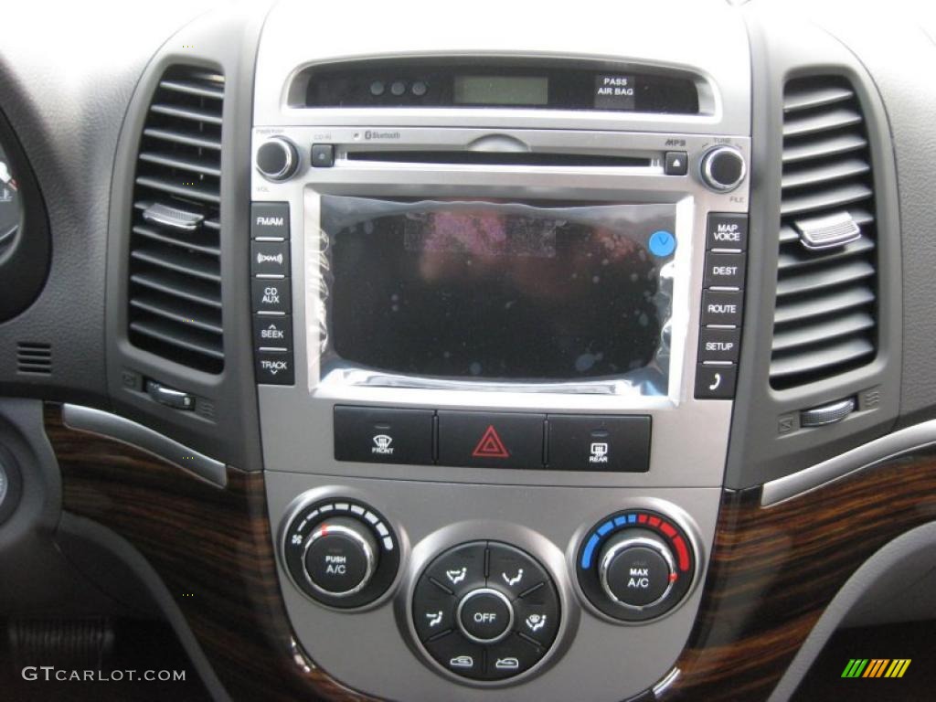 2011 Hyundai Santa Fe SE AWD Controls Photo #42746368