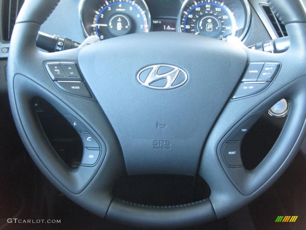 2011 Hyundai Sonata SE 2.0T Controls Photo #42748844