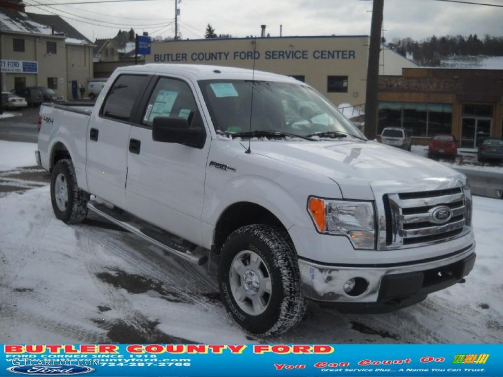 2011 F150 XLT SuperCrew 4x4 - Ingot Silver Metallic / Steel Gray photo #1